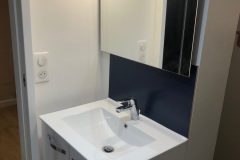 Remplacement-Meuble-Vasque-Miroir-Nantes-Genie-Multiservices